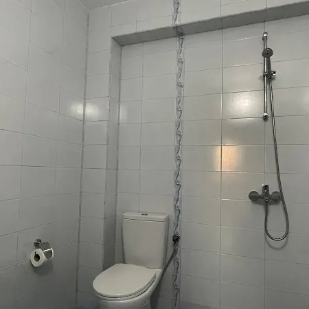 Mia Hotel *